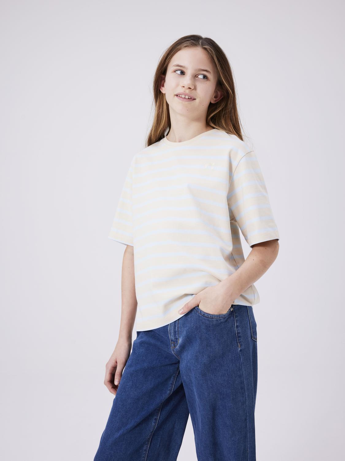 NKFTORINAS T-Shirts & Tops - Nantucket Breeze